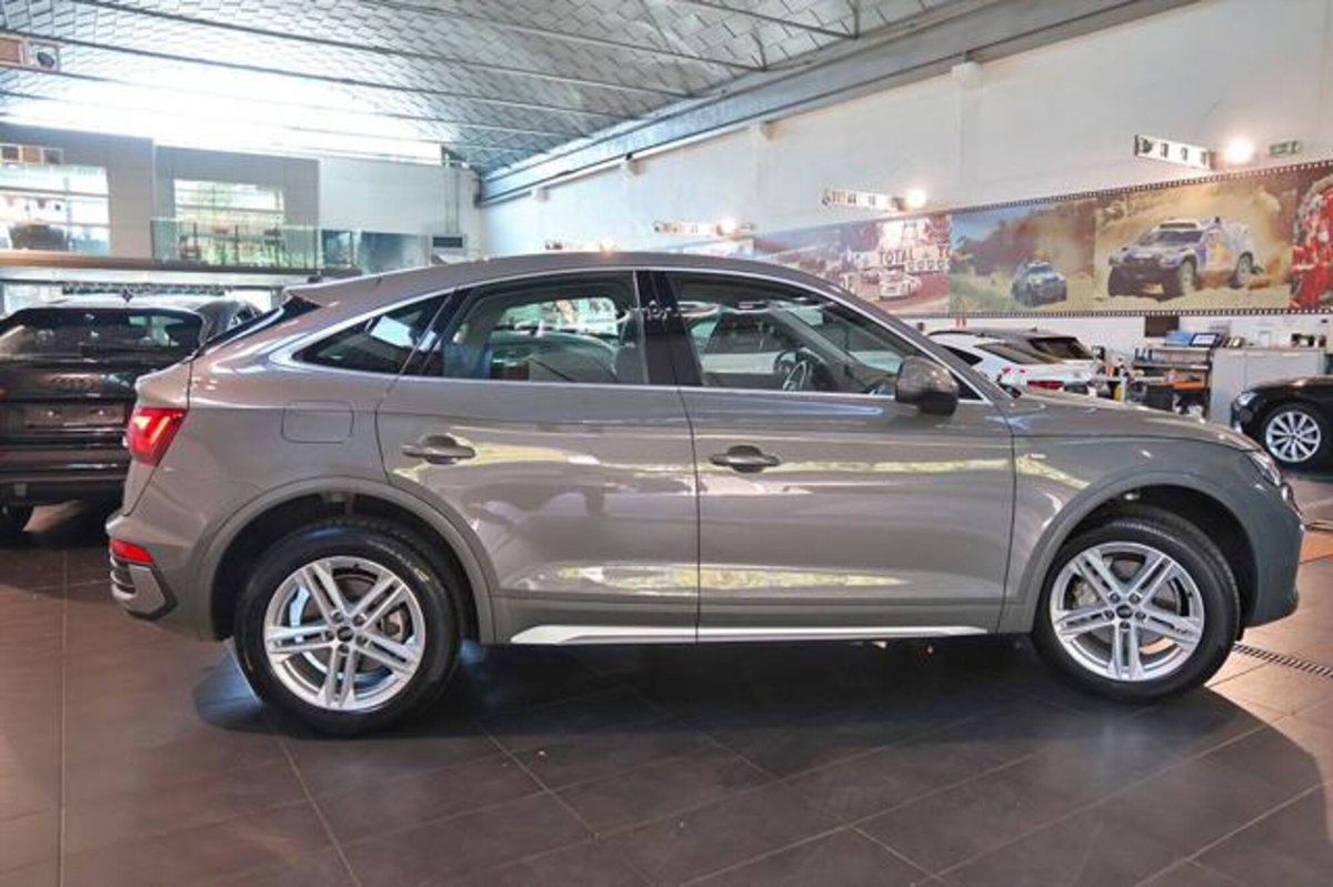 Audi Q5 Sportback Sportback 40 2.0 tdi mhev 12V quattro s-tronic (10)