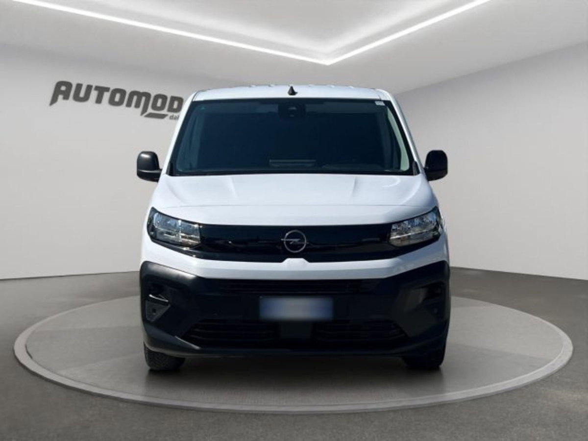 Opel Combo Furgone Cargo 1.5 Diesel 130CV S&S AT8 PL-DC 850kg (2)