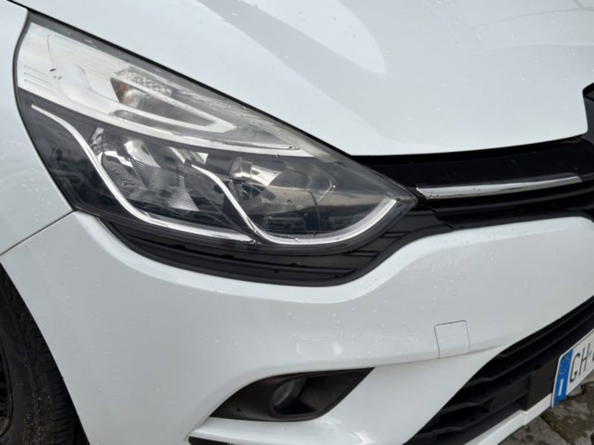 Renault Clio 1.2 3 porte Van Gran Confort (17)