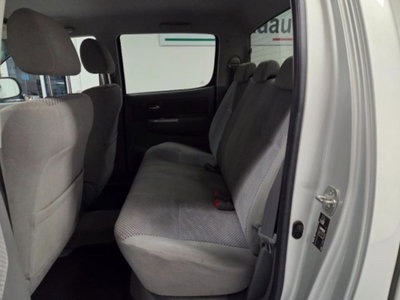 Toyota Hilux 3.0 D-4D 4WD 4p. DC Stylex (13)