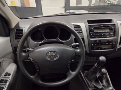 Toyota Hilux 3.0 D-4D 4WD 4p. DC Stylex (14)