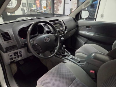 Toyota Hilux 3.0 D-4D 4WD 4p. DC Stylex (8)