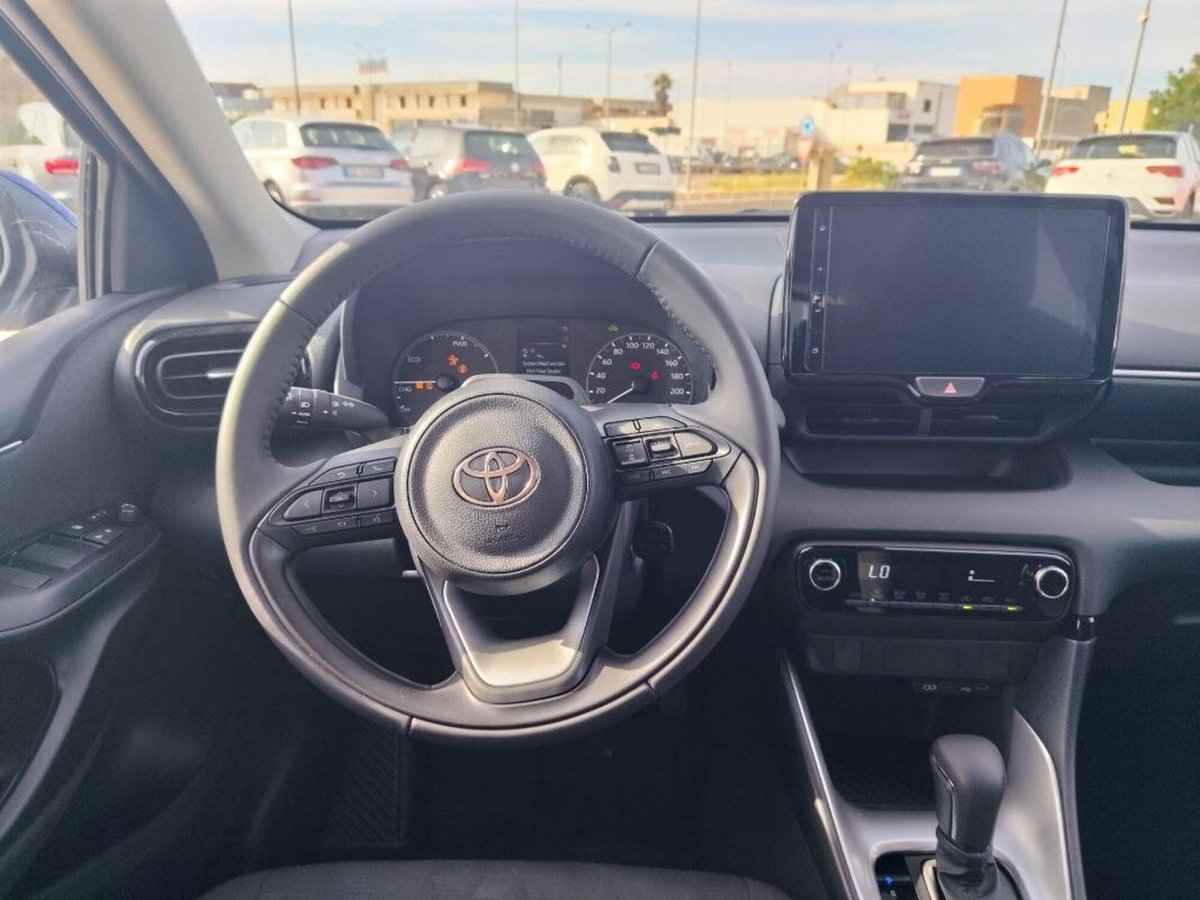 Toyota Yaris 1.0 3 porte (16)