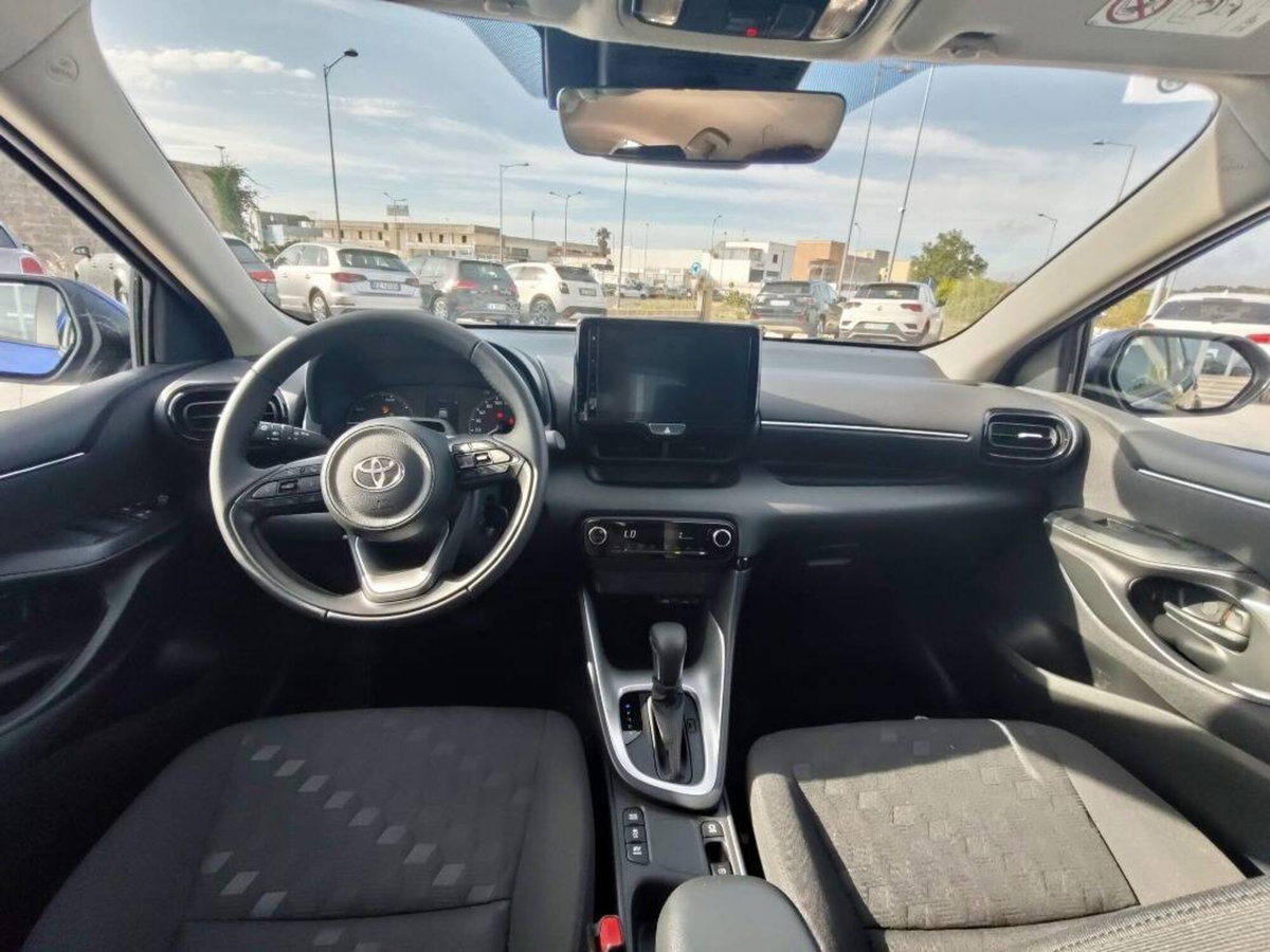 Toyota Yaris 1.0 3 porte (15)