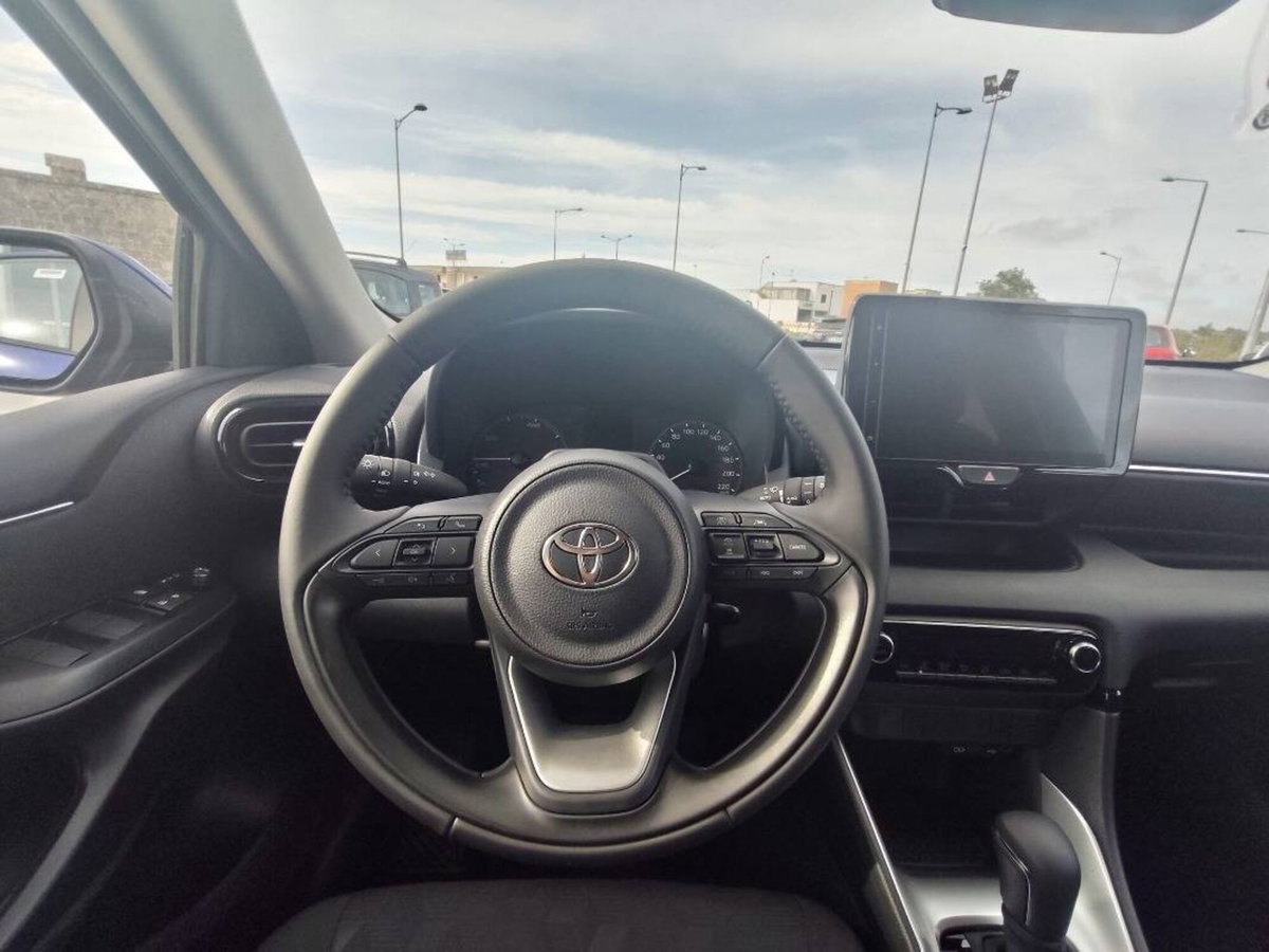 Toyota Yaris 1.0 3 porte (17)