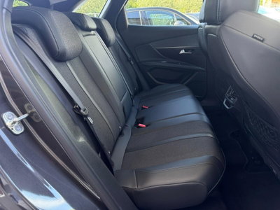 Peugeot 3008 BlueHDi 130 S&S EAT8 Allure Pack (14)