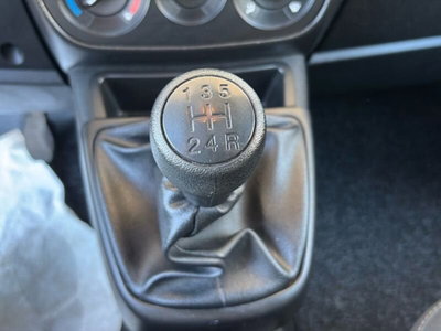 Fiat Fiorino 1.3 MJT 95CV Cargo (18)