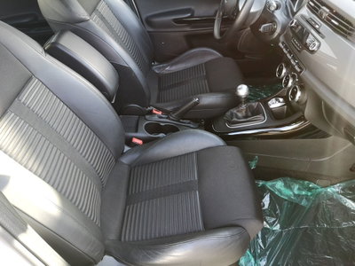 Alfa Romeo Giulietta 2.0 JTDm-2 Distinctive 140cv (13)