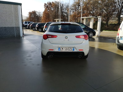 Alfa Romeo Giulietta 2.0 JTDm-2 Distinctive 140cv (6)