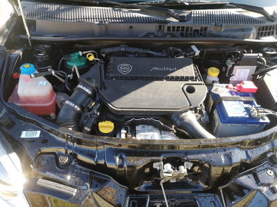 Lancia Ypsilon 1.3 MJT 75 CV Diva (14)