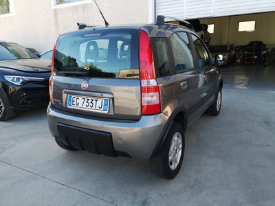 Fiat Panda 1.3 MJT 16V DPF 4x4 Climbing (6)