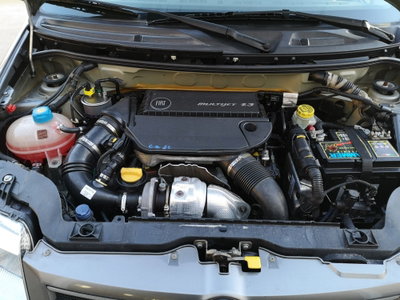 Fiat Panda 1.3 MJT 16V DPF 4x4 Climbing (7)