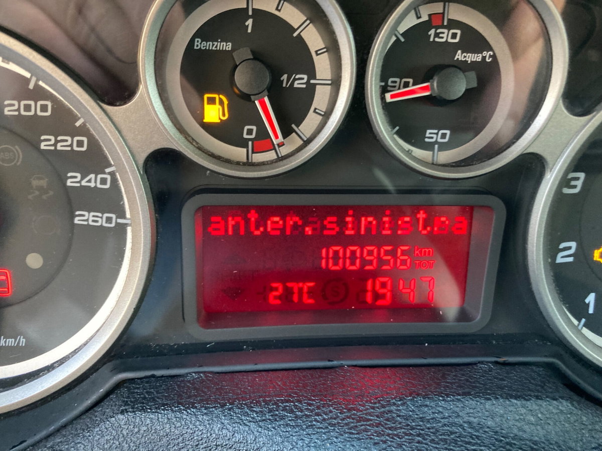Alfa Romeo MiTo 1.4 70 CV 8V Progression (7)