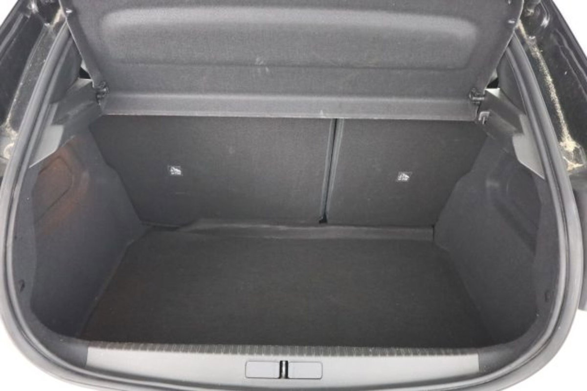 Opel Corsa 1.2 130 CV aut. GS Line (6)