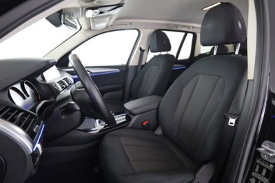 BMW X3 xDrive20d 48V Business Advantage (2)