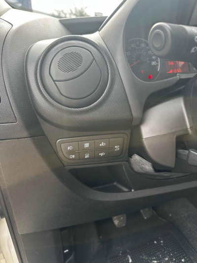 Fiat Qubo 1.4 8V 77 CV Lounge Natural Power (15)