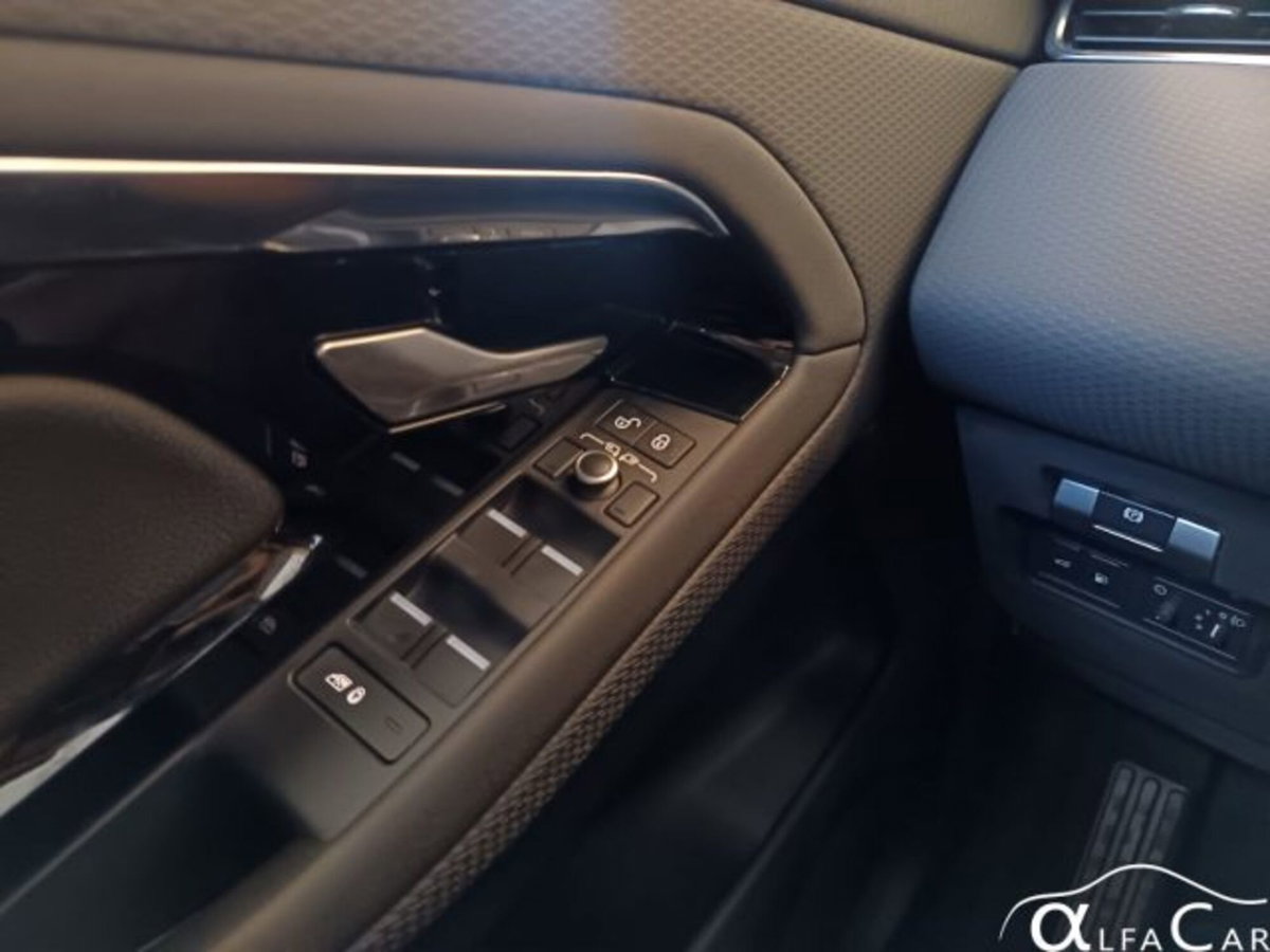 Land Rover Range Rover Evoque 1.5 I3 PHEV 300 CV AWD Auto (17)