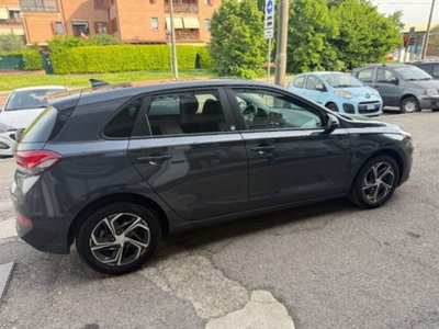 Hyundai i30 Fastback 1.0 T-GDI iMT 48V N-Line (11)