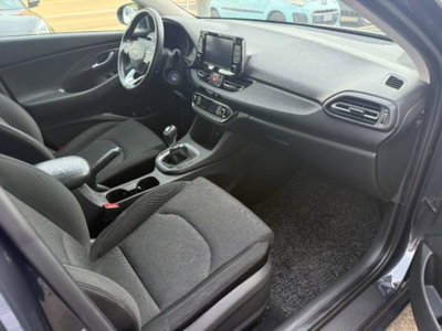 Hyundai i30 Fastback 1.0 T-GDI iMT 48V N-Line (13)