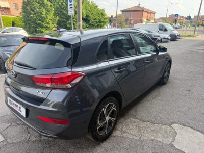 Hyundai i30 Fastback 1.0 T-GDI iMT 48V N-Line (5)