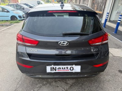 Hyundai i30 Fastback 1.0 T-GDI iMT 48V N-Line (8)