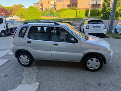 Suzuki Ignis 1.3i 16V cat 4WD GL (4)