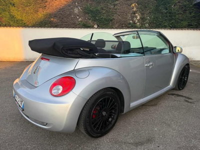 Volkswagen New Beetle Cabrio TDI 105CV (18)