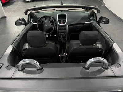 Peugeot 207 Cabrio HDi 110CV CC Féline (10)