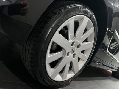 Peugeot 207 Cabrio HDi 110CV CC Féline (14)