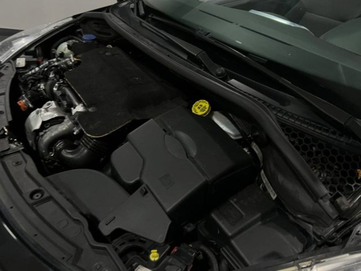 Peugeot 207 Cabrio HDi 110CV CC Féline (15)