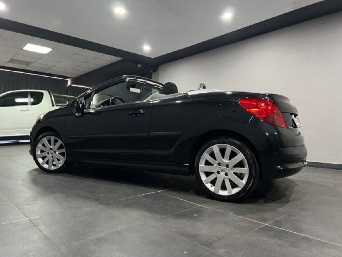 Peugeot 207 Cabrio HDi 110CV CC Féline (5)