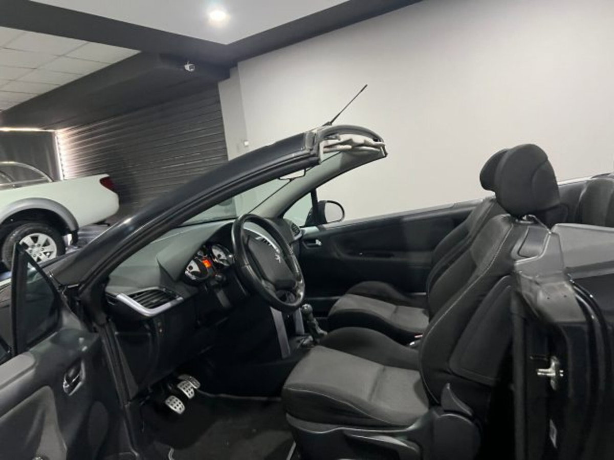 Peugeot 207 Cabrio HDi 110CV CC Féline (6)