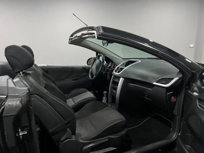 Peugeot 207 Cabrio HDi 110CV CC Féline (8)
