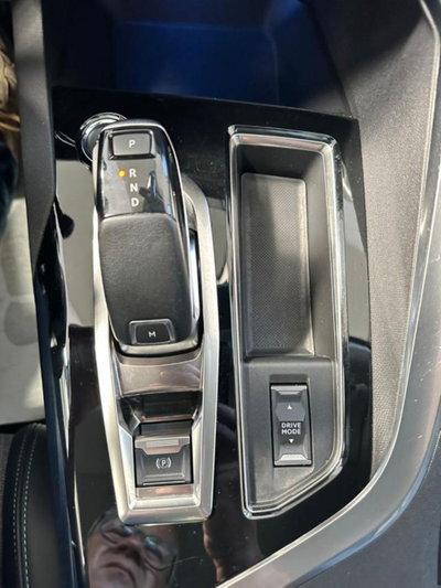 Peugeot 3008 BlueHDi 130 S&S EAT8 Active Pack (20)