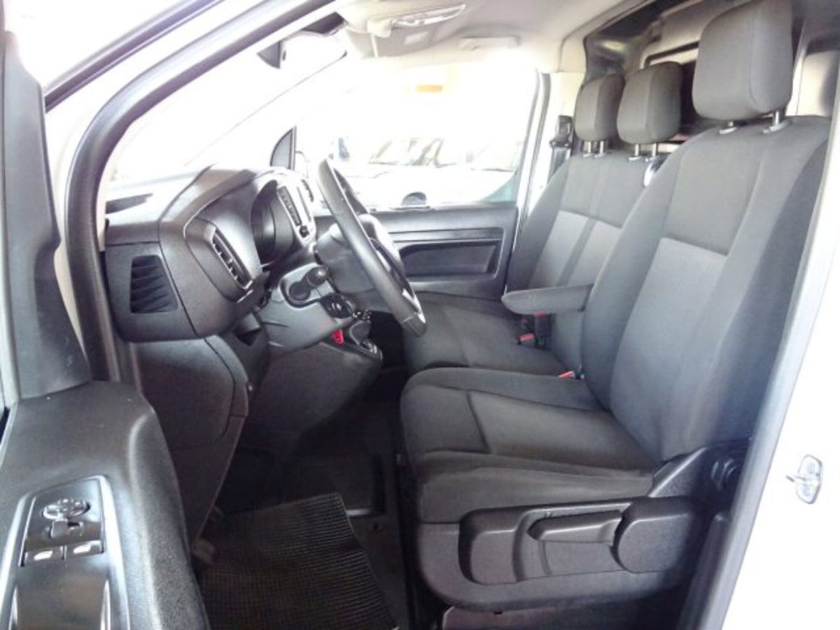 Fiat Scudo Furgone 2.0 BlueHDi 145CV AT8 PL-TN Furgone Lounge (7)