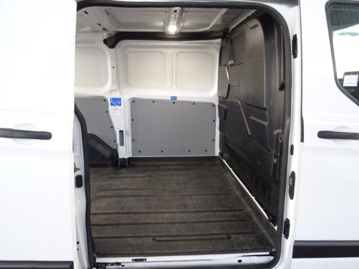 Ford Transit Custom Furgone 300 2.0 EcoBlue 130 PC Furgone Trend (15)