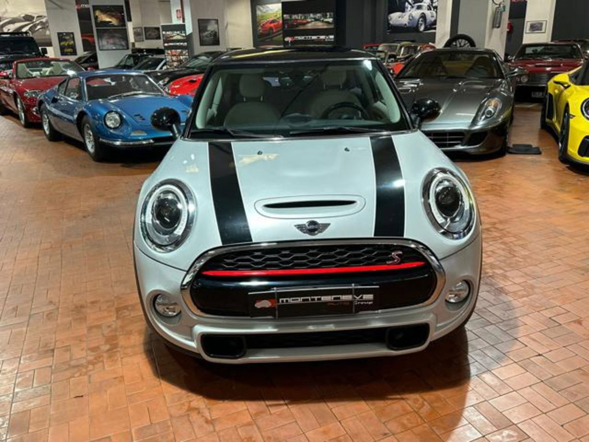 MINI Mini 2.0 Cooper S (2)
