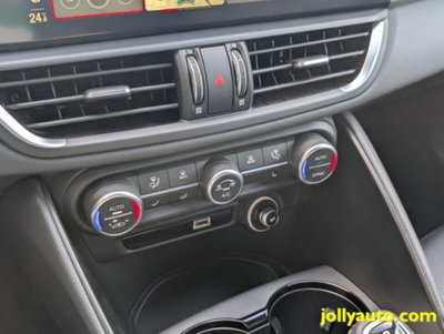 Alfa Romeo Giulia 2.2 Turbodiesel 160 CV AT8 Sprint (12)