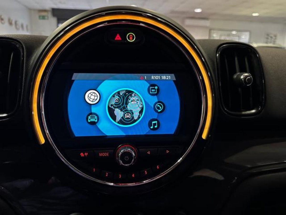 MINI Mini Countryman 2.0 Cooper D Business Countryman ALL4 Automatica (15)