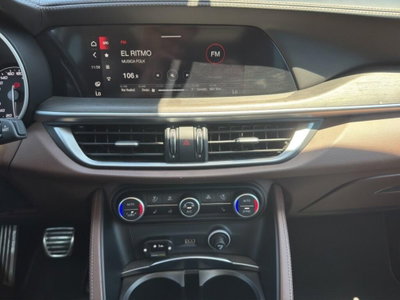 Alfa Romeo Stelvio Stelvio 2.0 Turbo 280 CV AT8 Q4 Ti (12)