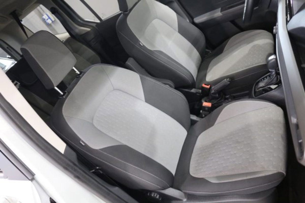Ford Tourneo Courier 1.0 EcoBoost 100 CV Titanium (11)