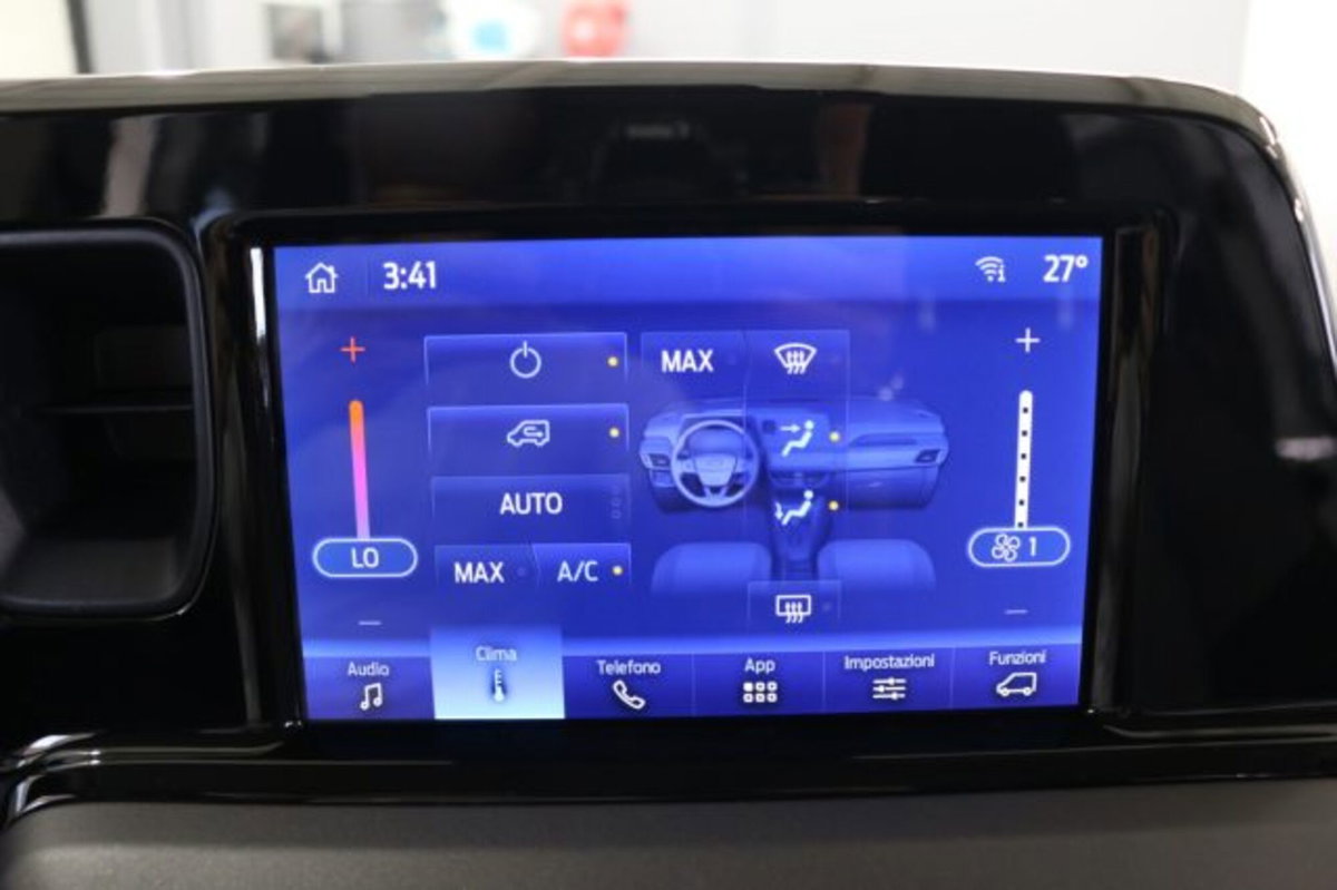 Ford Tourneo Courier 1.0 EcoBoost 100 CV Titanium (14)