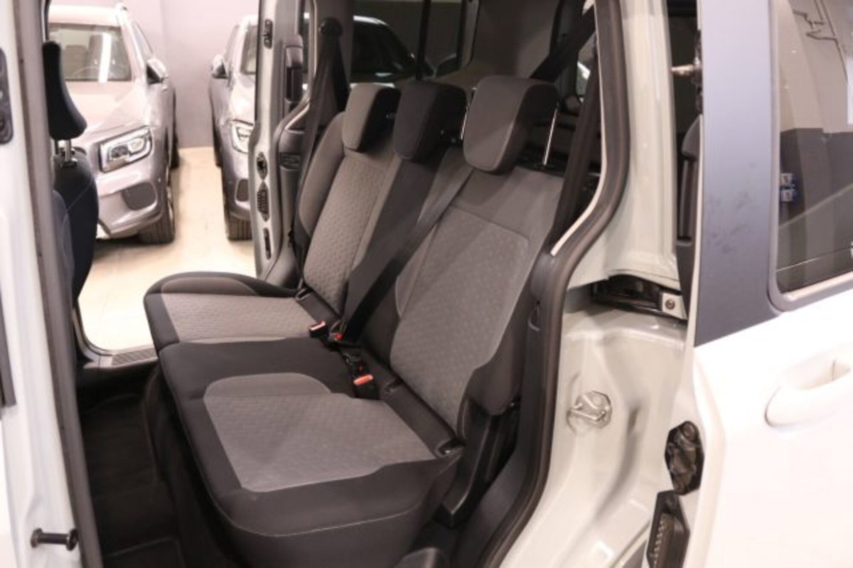 Ford Tourneo Courier 1.0 EcoBoost 100 CV Titanium (19)