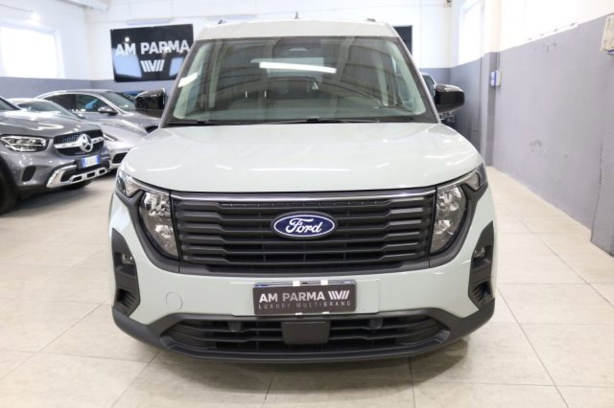 Ford Tourneo Courier 1.0 EcoBoost 100 CV Titanium (2)