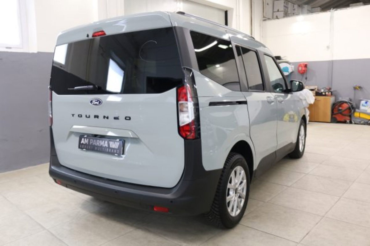Ford Tourneo Courier 1.0 EcoBoost 100 CV Titanium (6)