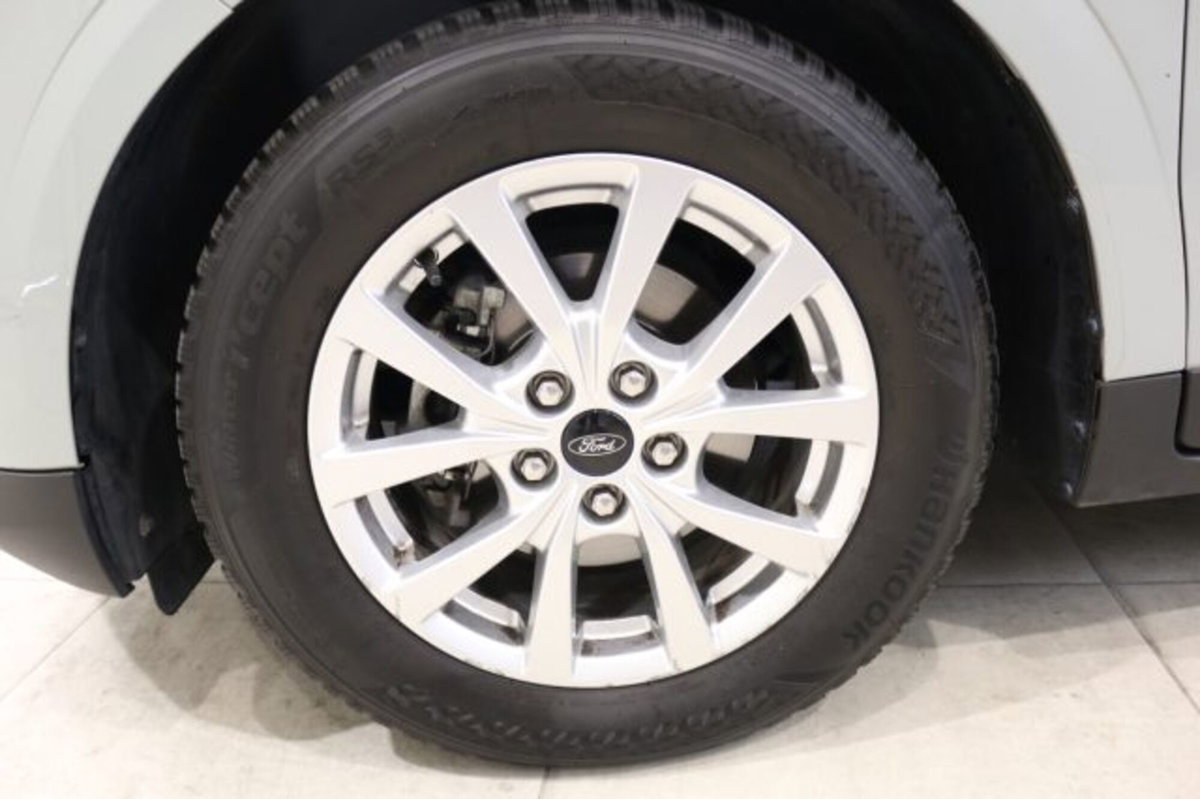 Ford Tourneo Courier 1.0 EcoBoost 100 CV Titanium (8)