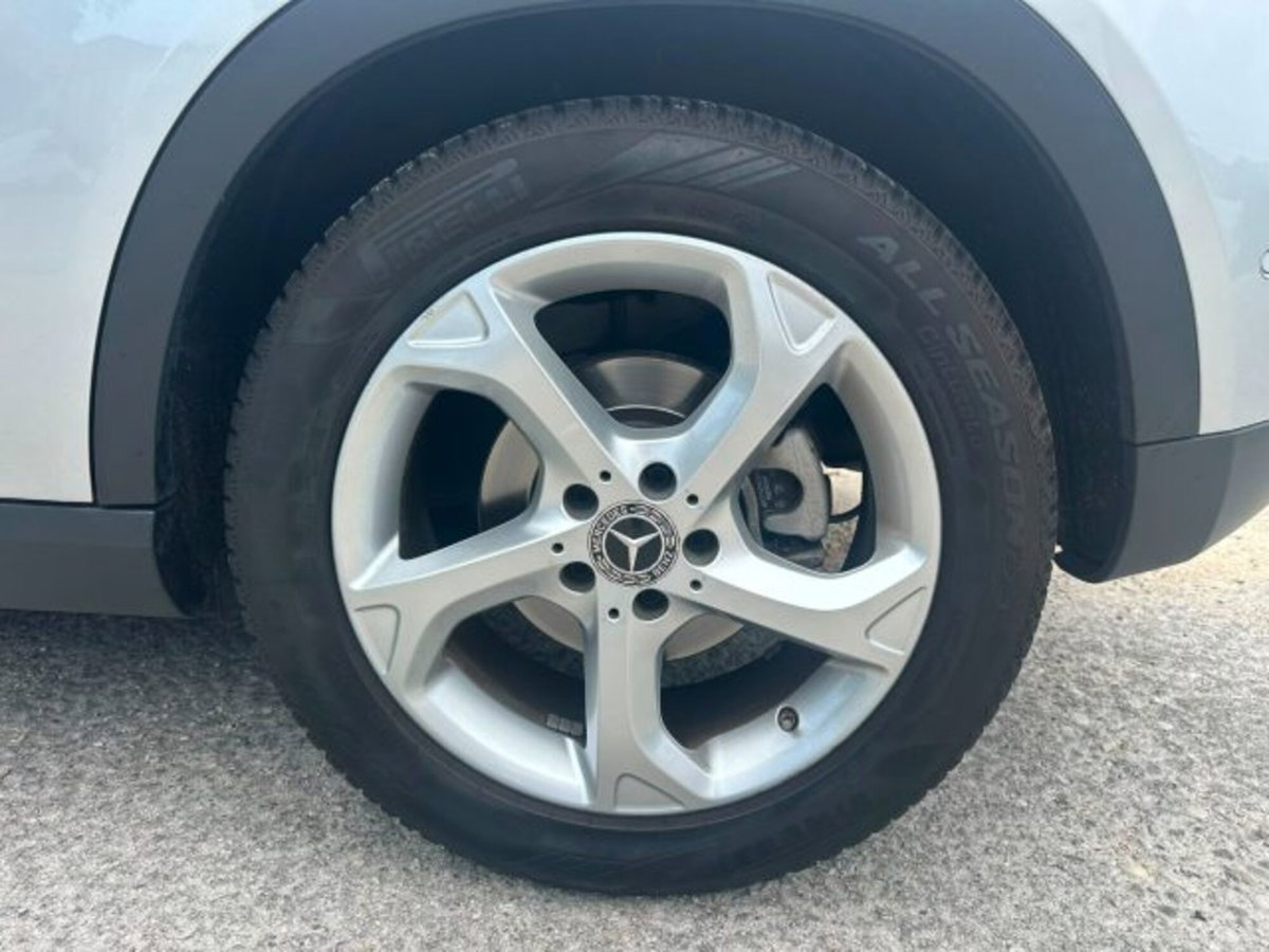 Mercedes-Benz GLA SUV 200 d Automatic Sport (14)