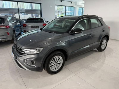 Volkswagen T-Roc 1.5 tsi Life dsg usata