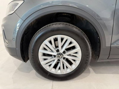 Volkswagen T-Roc 1.5 tsi Life dsg (17)