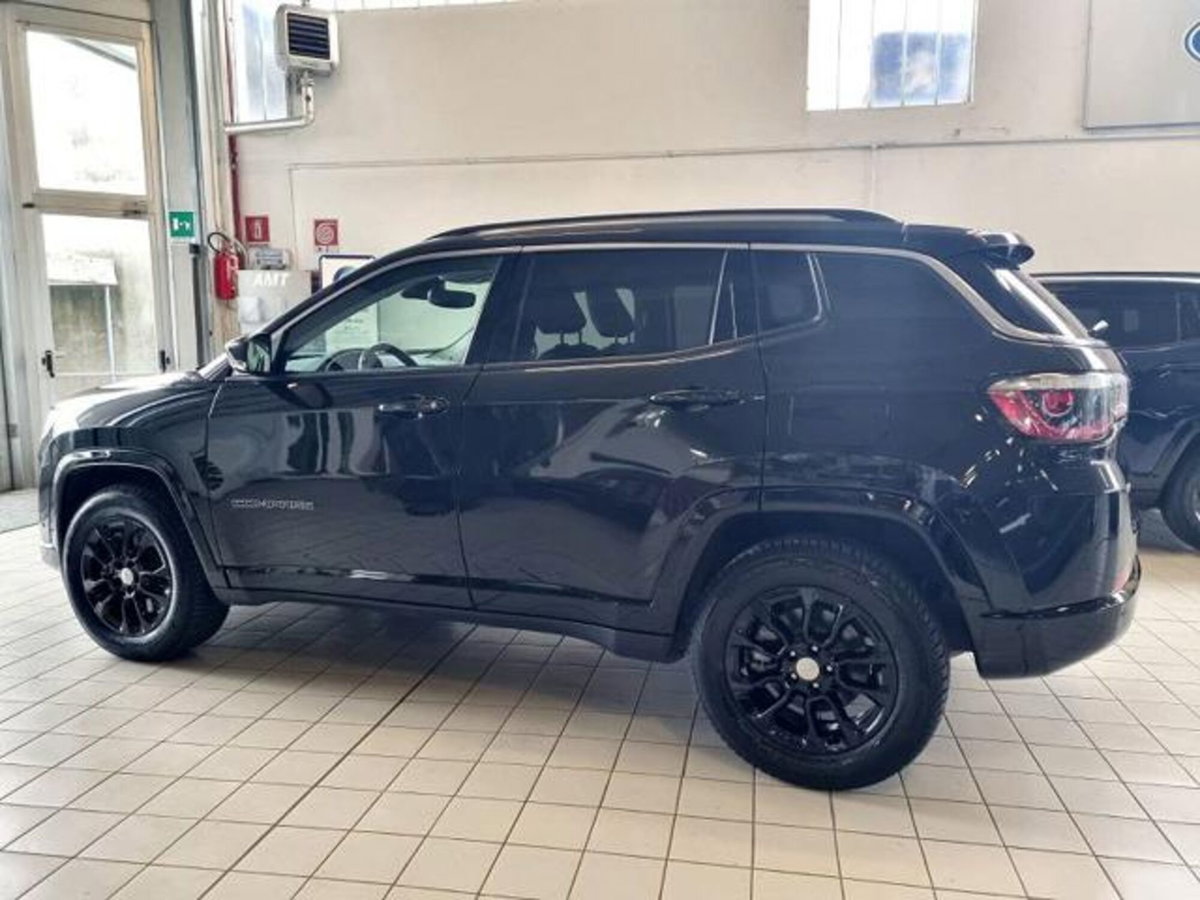 Jeep Compass 1.3 T4 190CV PHEV AT6 4xe Night Eagle (4)
